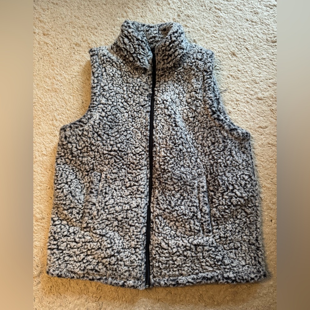 Zip Sherpa vest